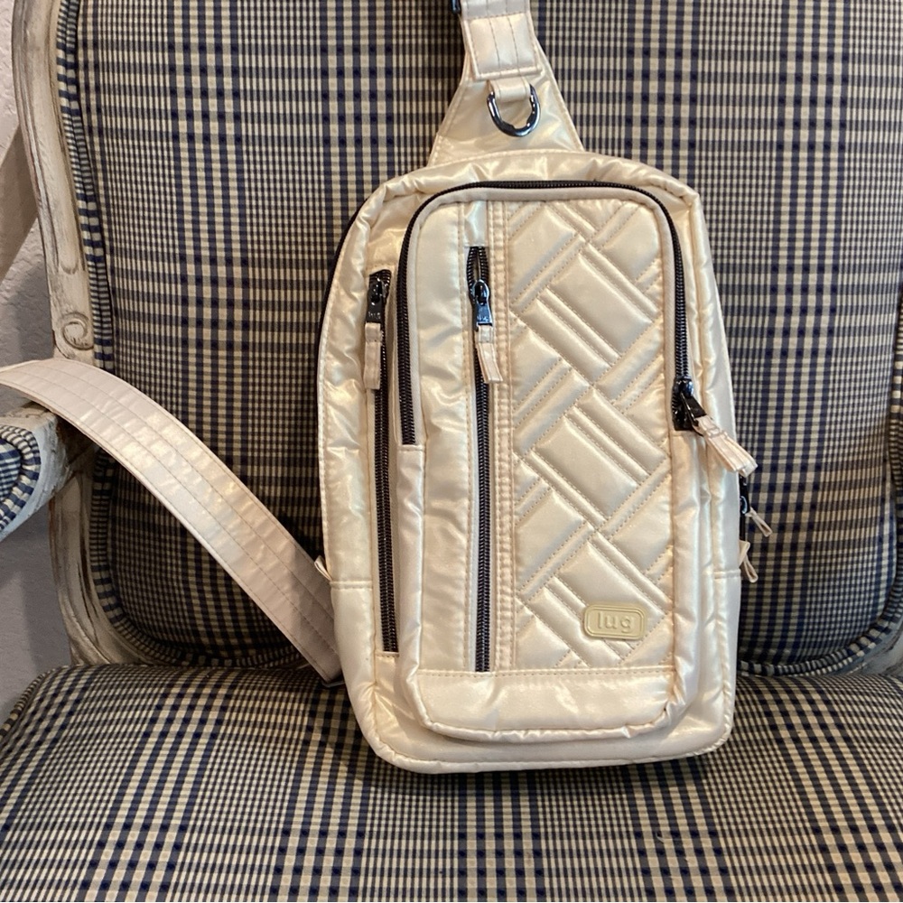 Lug Classic Quilted Tailback Sling Bag-Metallic Champagne